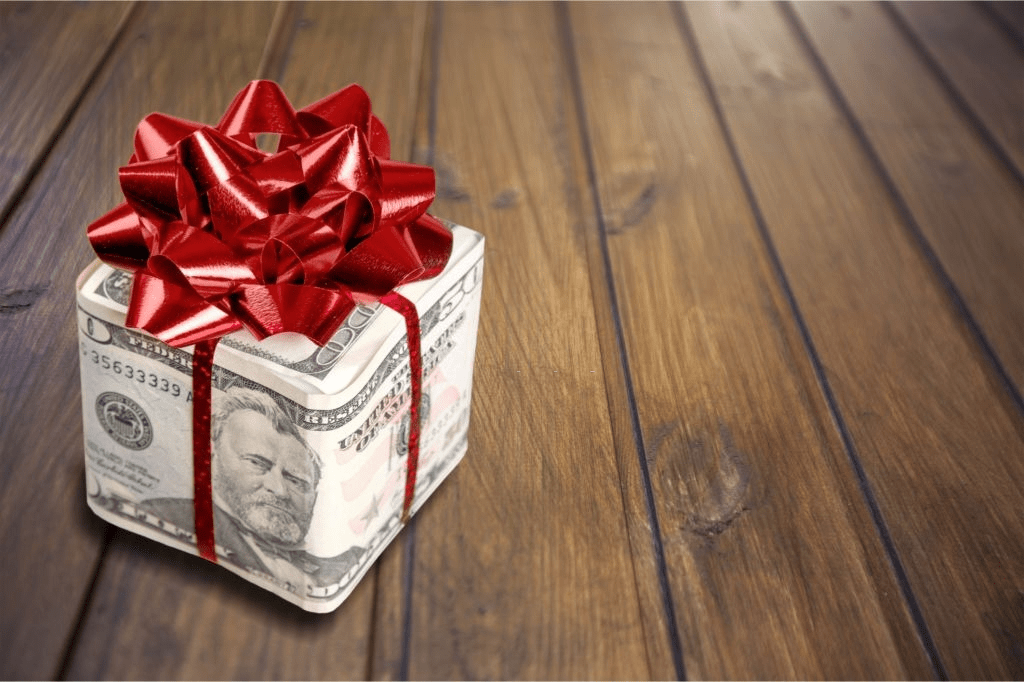 Paying Tax On Gifts Our Expert Examines The Rules