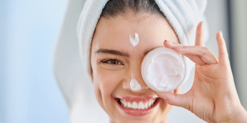 Our Top Facial Cleansers For Oily Skin – Eliminate Breakouts Now!